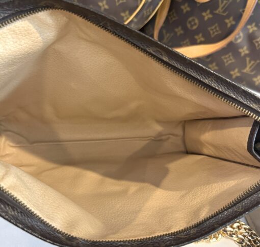Louis Vuitton Vintage Monogram Canvas Toiletry Pouch 26 - Image 4