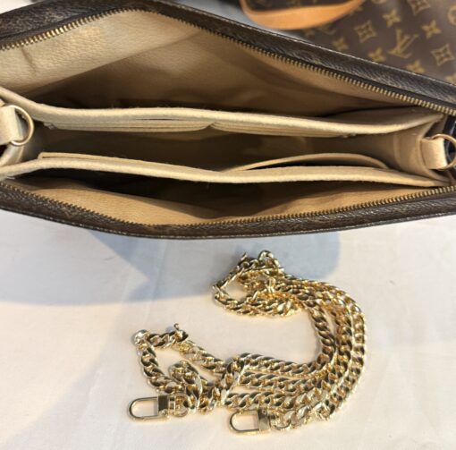 Louis Vuitton Vintage Monogram Canvas Toiletry Pouch 26 - Image 5