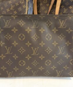 Louis Vuitton Vintage Monogram Canvas Toiletry Pouch 26