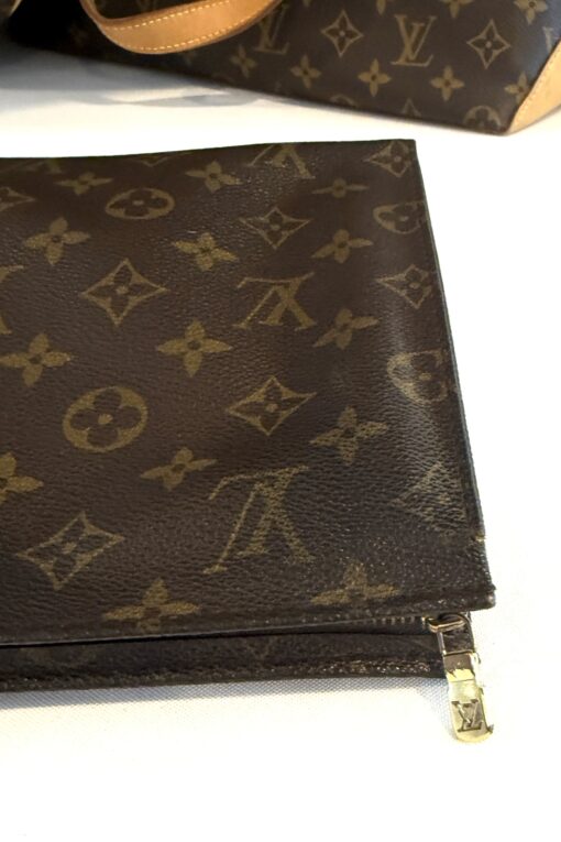 Louis Vuitton Vintage Monogram Canvas Toiletry Pouch 26 - Image 9