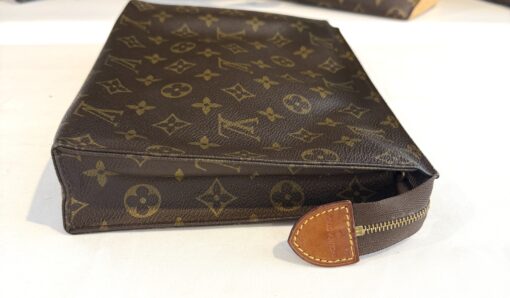 Louis Vuitton Vintage Monogram Canvas Toiletry Pouch 26 - Image 16