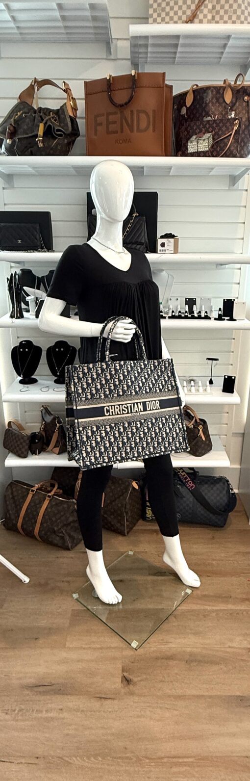 Dior Large Book Tote Ecru and Blue Dior Oblique Embroidery - Image 2