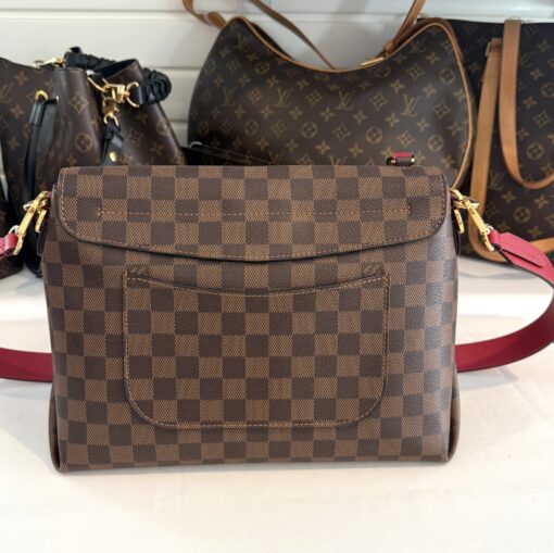 LOUIS VUITTON Beaubourg Damier Ebene Shoulder Bag in Brown/Red - Image 4