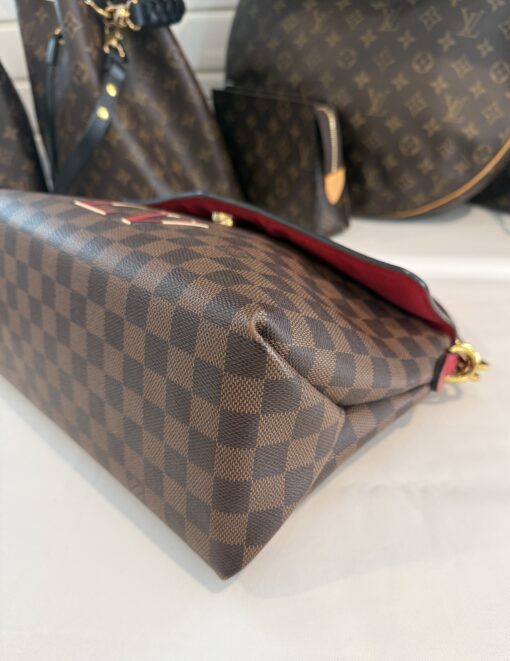 LOUIS VUITTON Beaubourg Damier Ebene Shoulder Bag in Brown/Red - Image 17