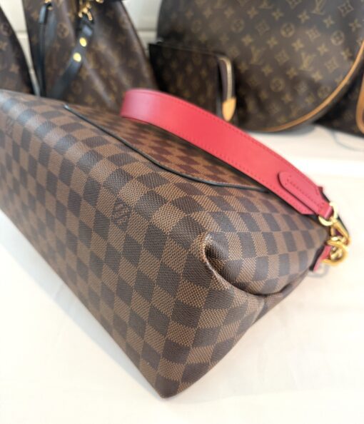 LOUIS VUITTON Beaubourg Damier Ebene Shoulder Bag in Brown/Red - Image 15