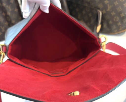 LOUIS VUITTON Beaubourg Damier Ebene Shoulder Bag in Brown/Red - Image 5