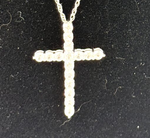 Brand new 18" .925 Silver Sterling Cross Pendant Lab White Sapphire Stones  - #6 - Image 3