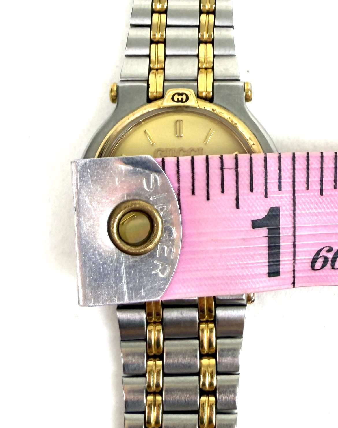 Ladies Swiss Quartz GUCCI 9000L Stainless Steel Case and Band Watch 13 Ladies Swiss Quartz GUCCI 9000L Stainless Steel Case and Band Watch - Image 13