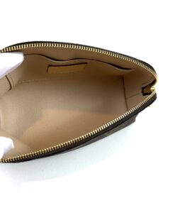 Louis Vuitton Monogram Ronde Cosmetic Case PM 5