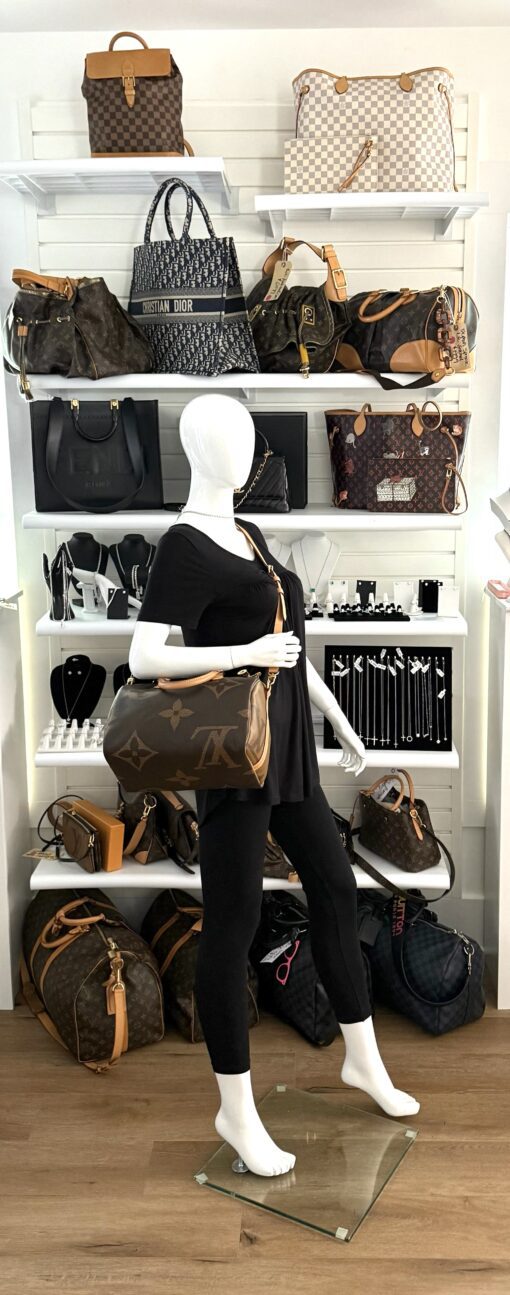 Louis Vuitton Reverse Monogram Giant Speedy Bandouliere 30 - Image 2