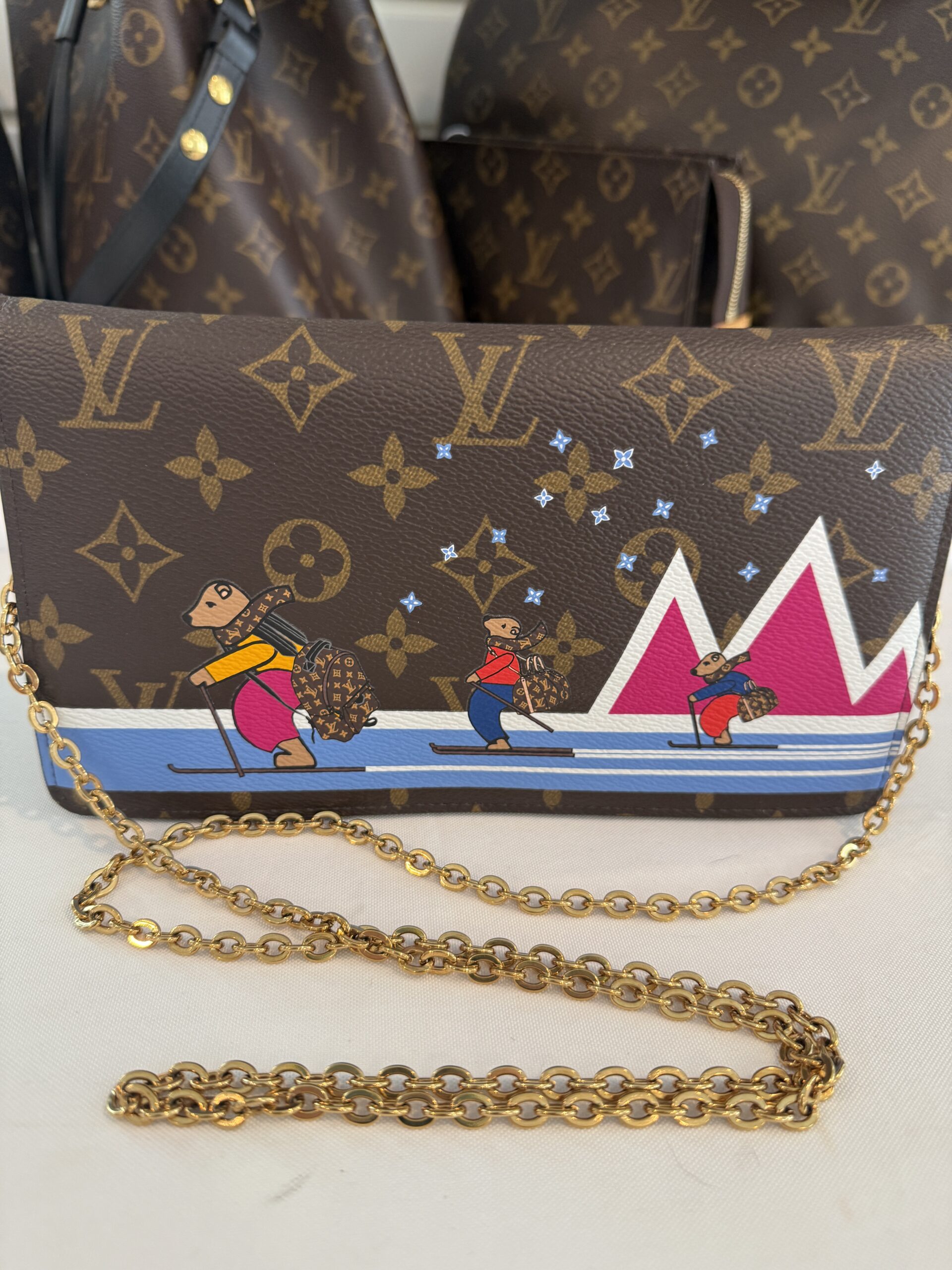 Louis Vuitton Weekend Christmas Animation Pochette Monogram Canvas Crossbody Bag Brown 19 Louis Vuitton Weekend Christmas Animation Pochette Monogram Canvas Crossbody Bag Brown 19