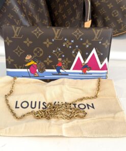 Louis Vuitton Weekend Christmas Animation Pochette Monogram Canvas Crossbody Bag Brown 3