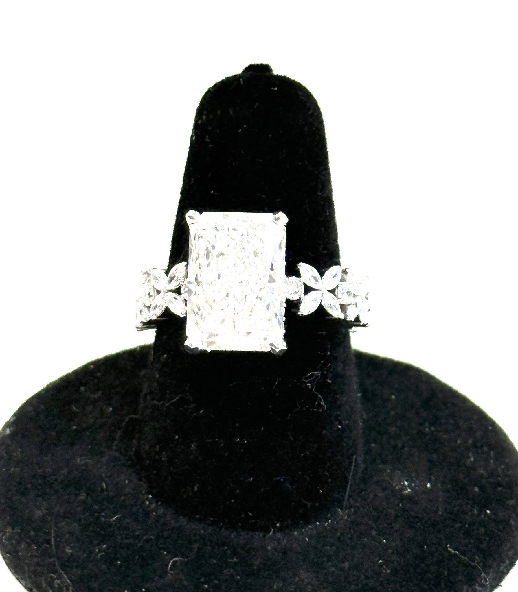 Exchange post – 5.05 Main Stone Lab Diamond Cut Cornered Rectangular Brilliant 14K Gold Ring Exchange post – 5.05 Main Stone Lab Diamond Cut Cornered Rectangular Brilliant 14K Gold Ring