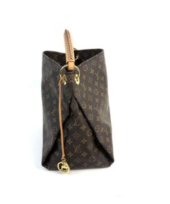 Louis Vuitton Monogram Artsy MM 24