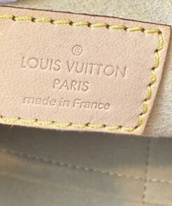 Louis Vuitton Monogram Artsy MM 8