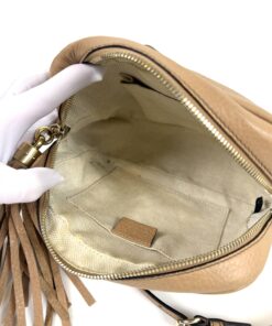 Gucci Pebbled Calfskin Small Soho Disco Bag Camelia 13