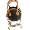 Top of the Egg Bag showing the handle and chain