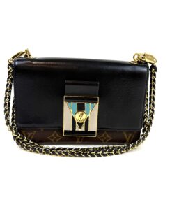 Louis Vuitton Pochette Thelma Monogram and Noir Shoulder Bag or Crossbody 27