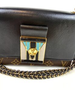 Louis Vuitton Pochette Thelma Monogram and Noir Shoulder Bag or Crossbody 26