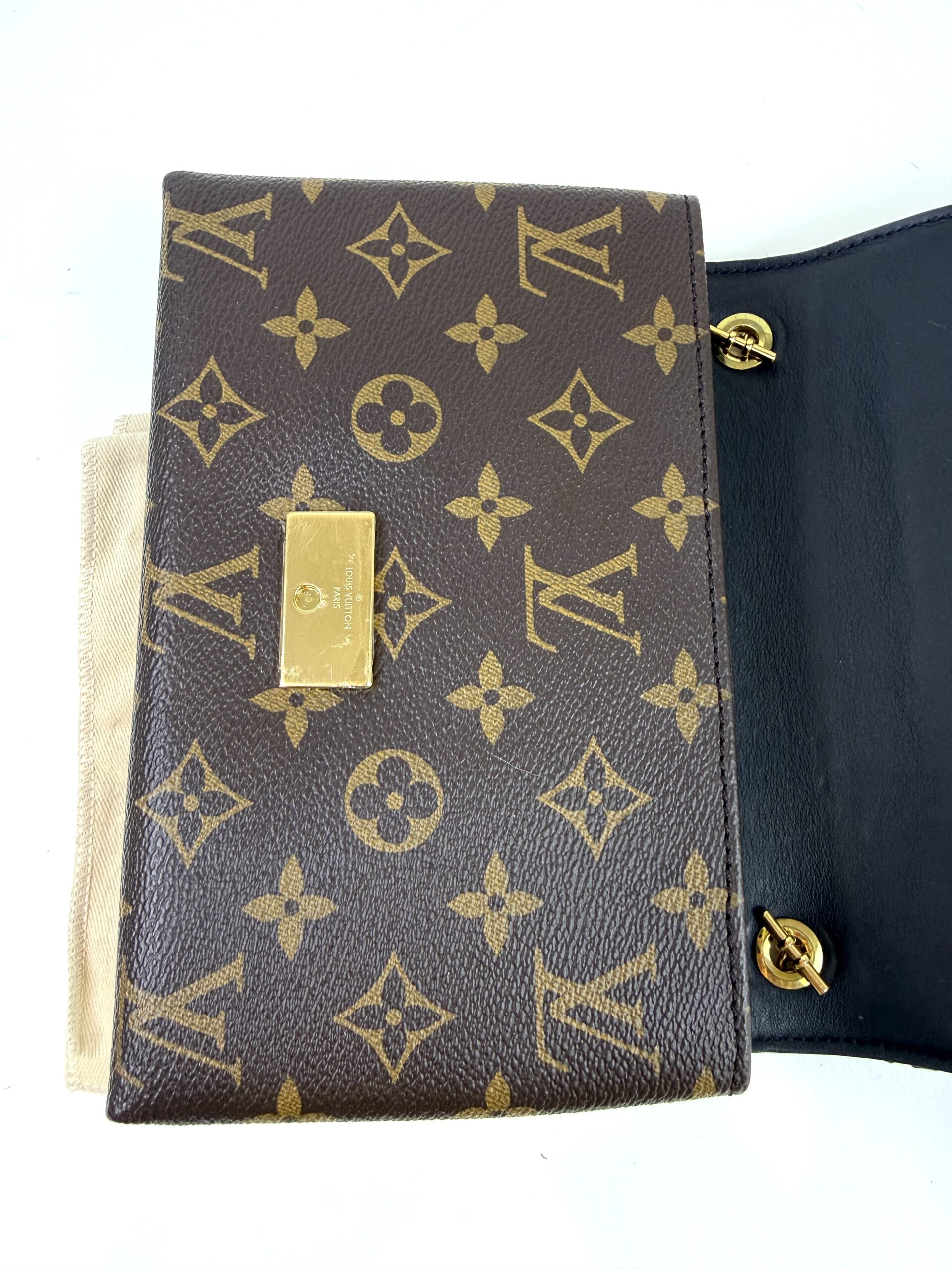Louis Vuitton Pochette Thelma Monogram and Noir Shoulder Bag or Crossbody 16 Louis Vuitton Pochette Thelma Monogram and Noir Shoulder Bag or Crossbody 16