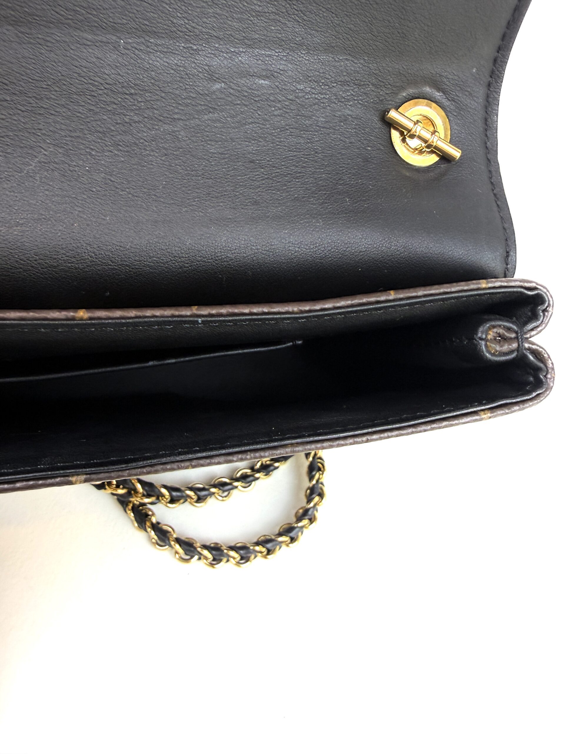 Louis Vuitton Pochette Thelma Monogram and Noir Shoulder Bag or Crossbody 13 Louis Vuitton Pochette Thelma Monogram and Noir Shoulder Bag or Crossbody 13