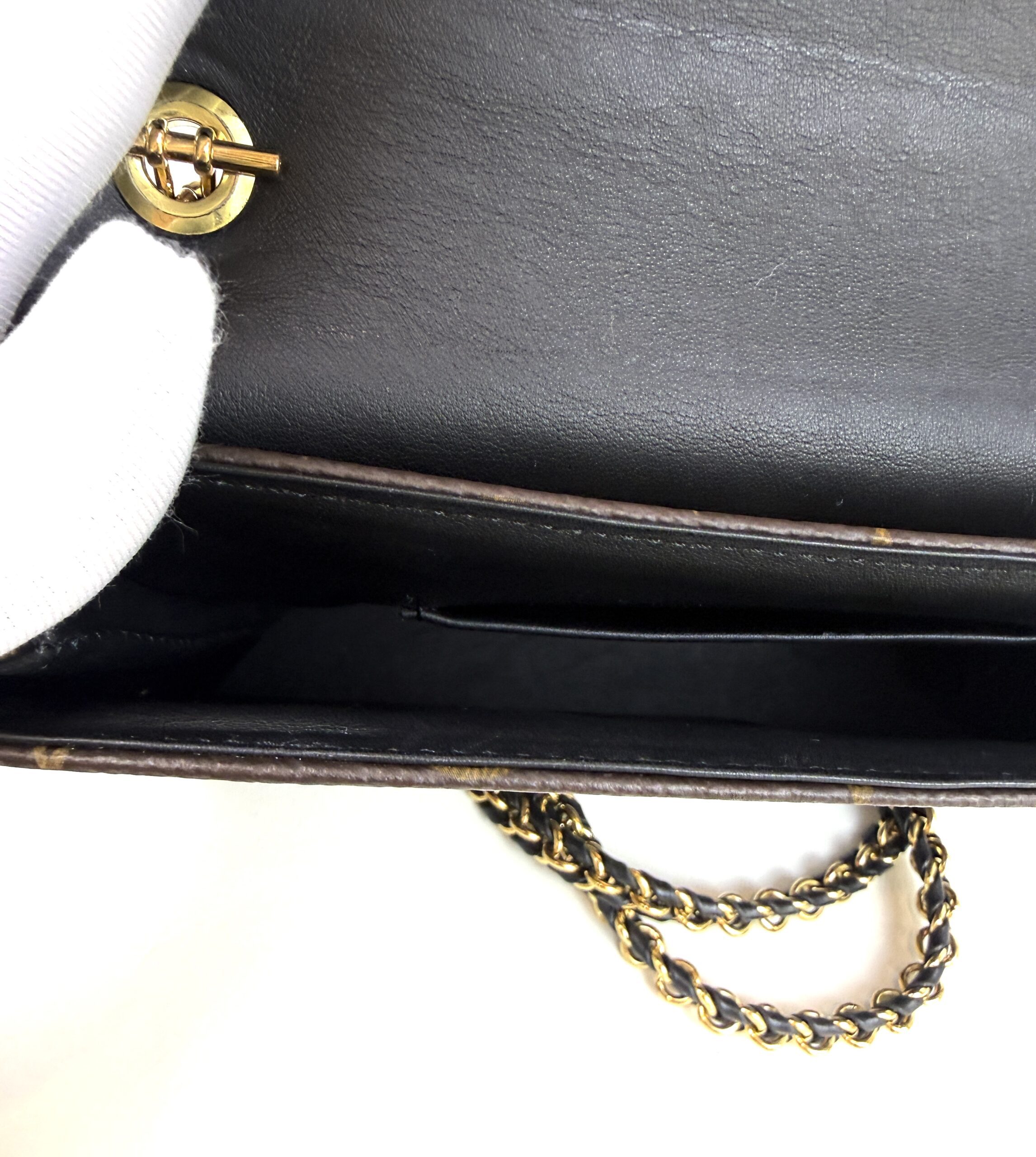 Louis Vuitton Pochette Thelma Monogram and Noir Shoulder Bag or Crossbody 7 Louis Vuitton Pochette Thelma Monogram and Noir Shoulder Bag or Crossbody 7