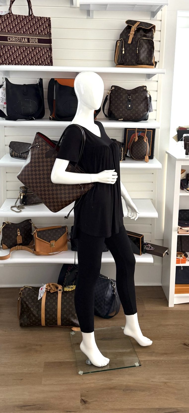 Louis Vuitton Neverfull MM Ebene with Cerise Red Interior and Pouch 2 Louis Vuitton Neverfull MM Ebene with Cerise Red Interior and Pouch 2