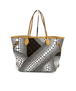 Louis Vuitton Kusama White Neverfull MM and Kusama White Zippy Wallet 10