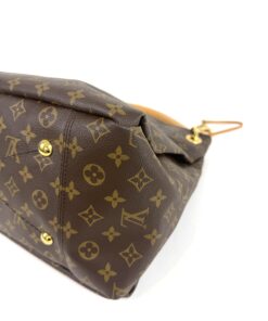 Louis Vuitton Monogram Artsy MM Hobo 18