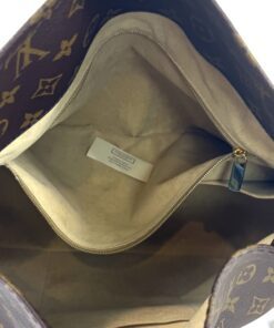 Louis Vuitton Monogram Artsy MM Hobo 23