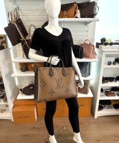 Louis Vuitton Onthego MM Monogram Reverse Monogram Giant 2