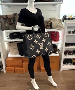 Onthego GM carried by a mannequin in the boutique