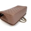 Base and side of the bag at an angle