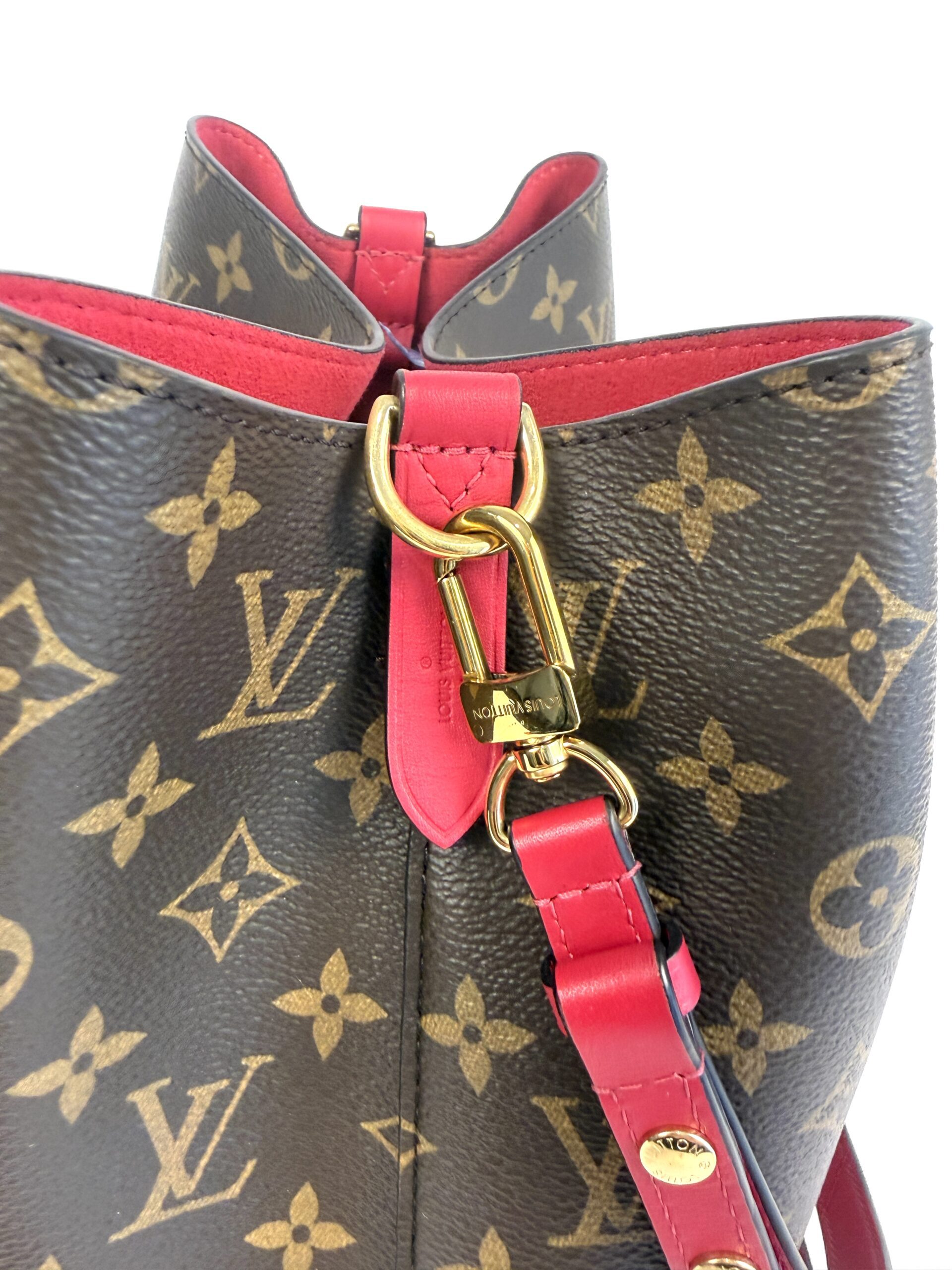 Louis Vuitton Neo Noe Monogram with Freesia - Image 14