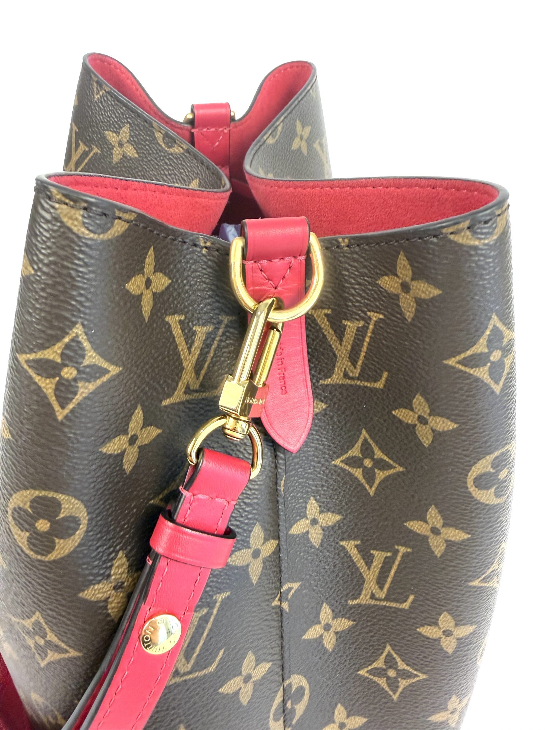 Louis Vuitton Neo Noe Monogram with Freesia - Image 16