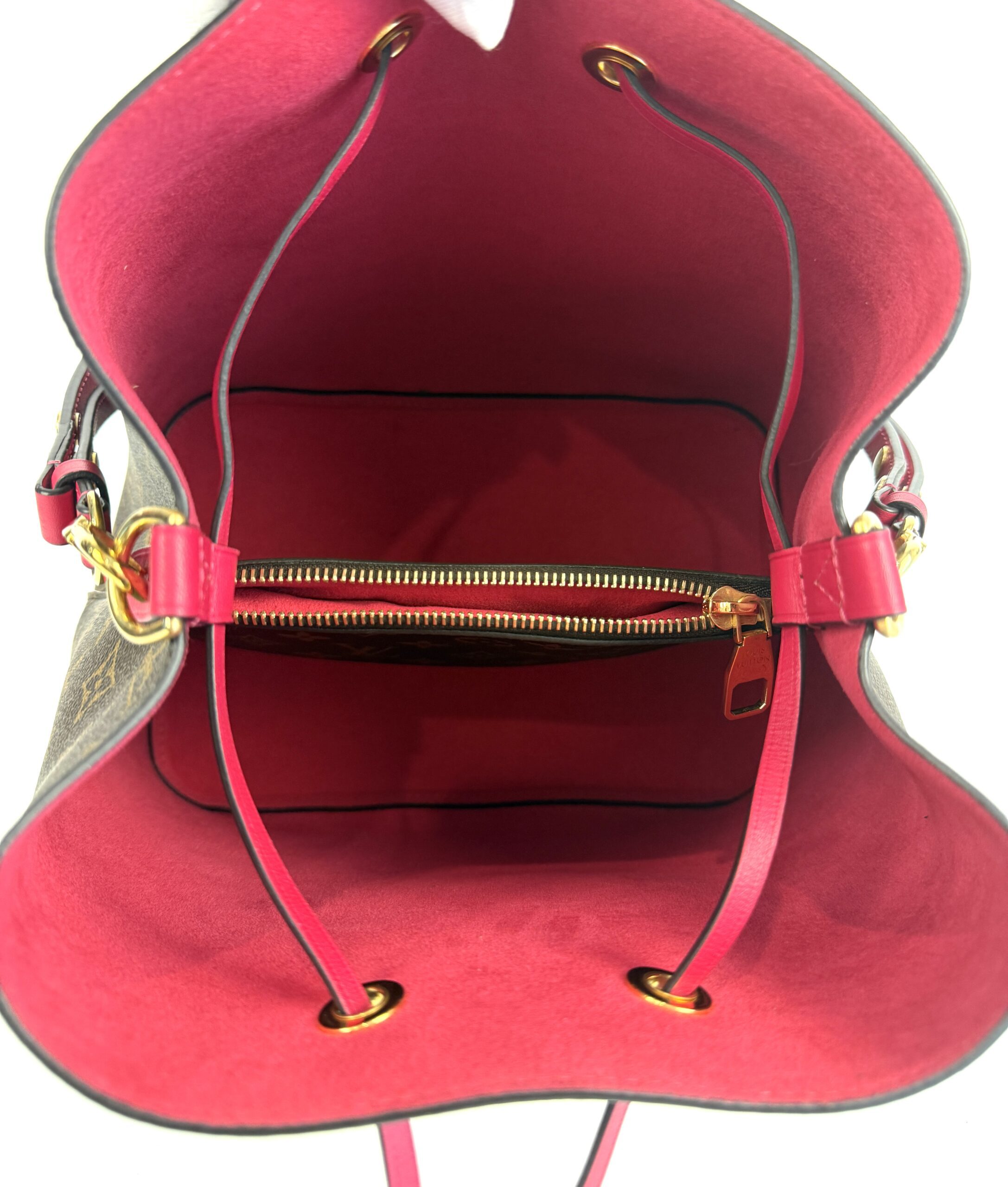 Louis Vuitton Neo Noe Monogram with Freesia - Image 4