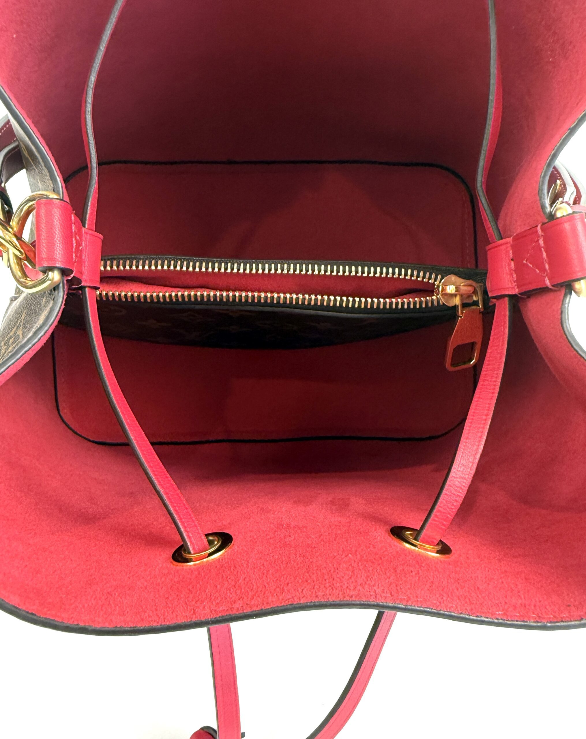 Louis Vuitton Neo Noe Monogram with Freesia - Image 15