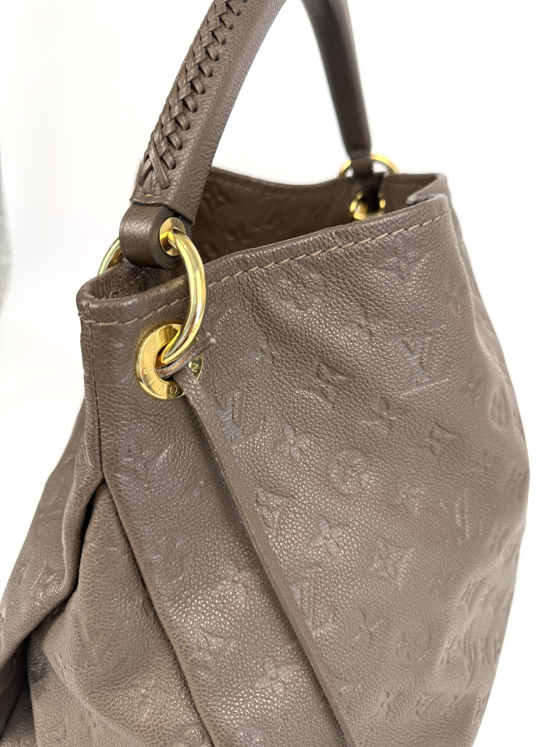 Louis Vuitton Artsy MM Terre Empreinte Leather Hobo - Image 27