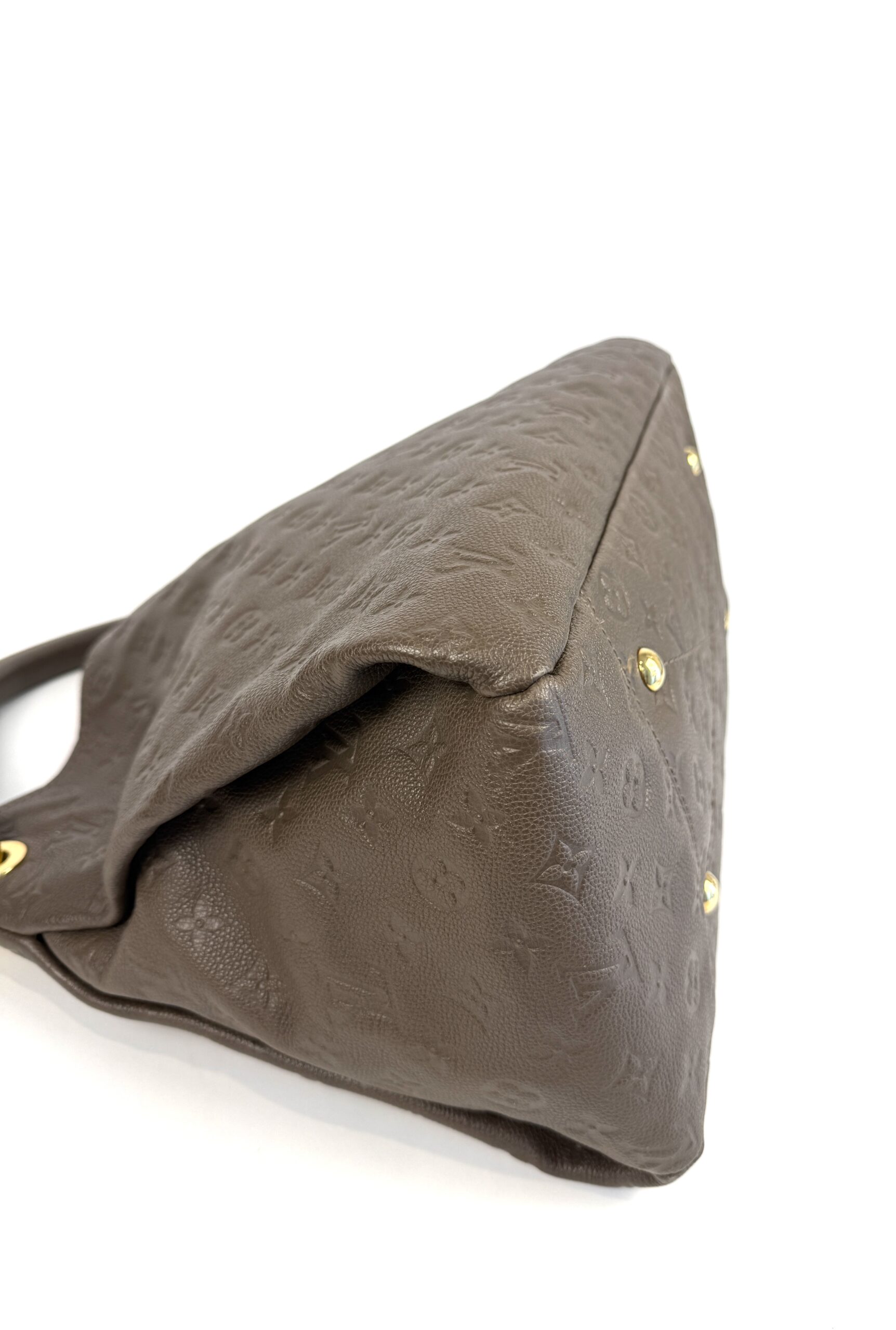 Louis Vuitton Artsy MM Terre Empreinte Leather Hobo - Image 16