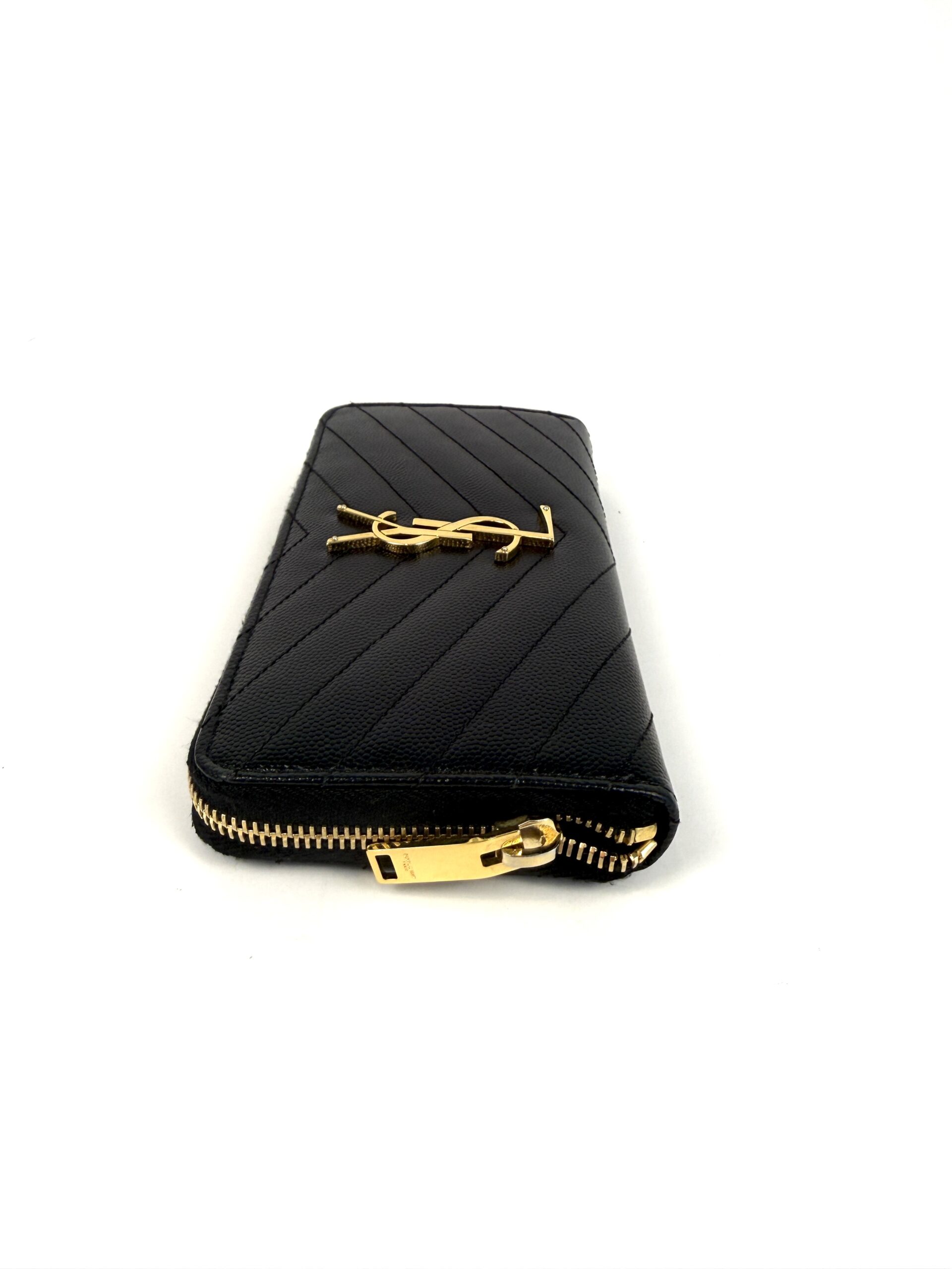 YSL Saint Laurent Grain De Poudre Matelasse Chevron Monogram Zip Around Wallet Black - Image 9