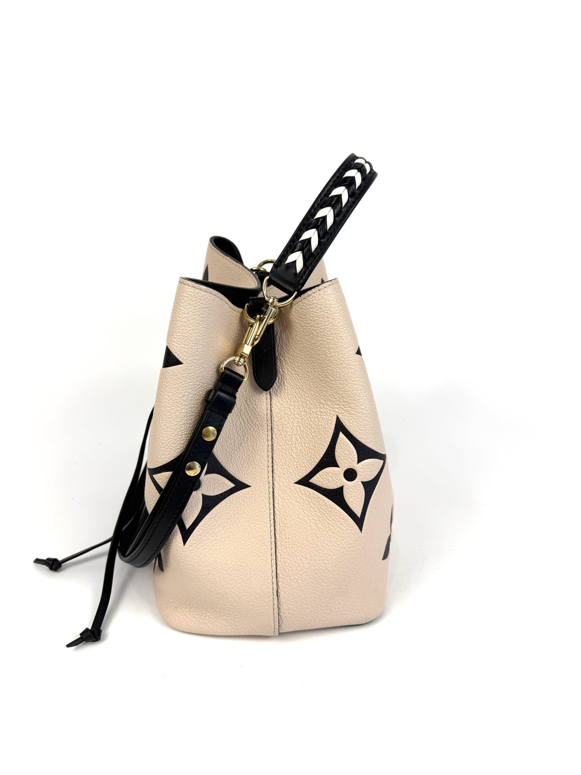 Opposite side view with the drawstring
